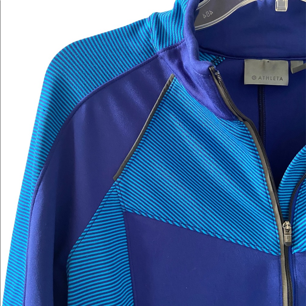 Athleta Spotlight Half Zip Pullover Top in Blue and Turquoise Size Medium - Picture 5 of 8